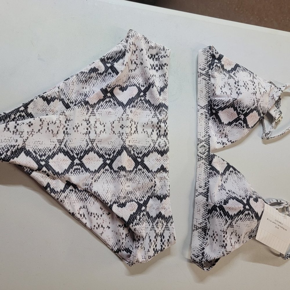 1579 - M 2 pc white / tan bathing suit